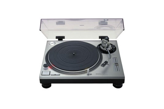 Technics SL1200.